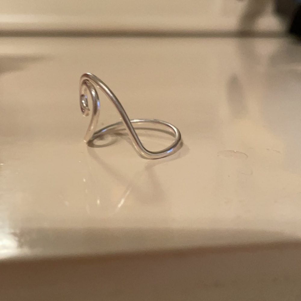 Wave ring - Picture 2 of 2